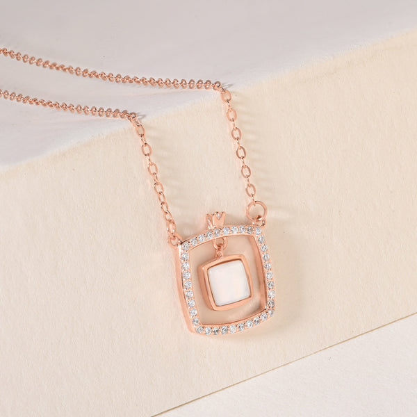 Square frame pendant necklace