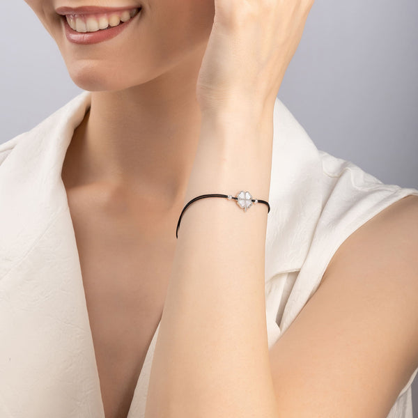 Heart-Shaped Petal Bracelet