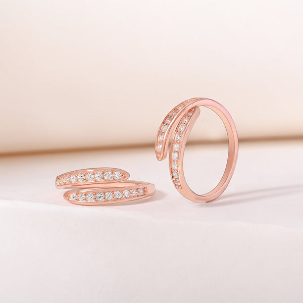 Gleam Curve Toe Ring